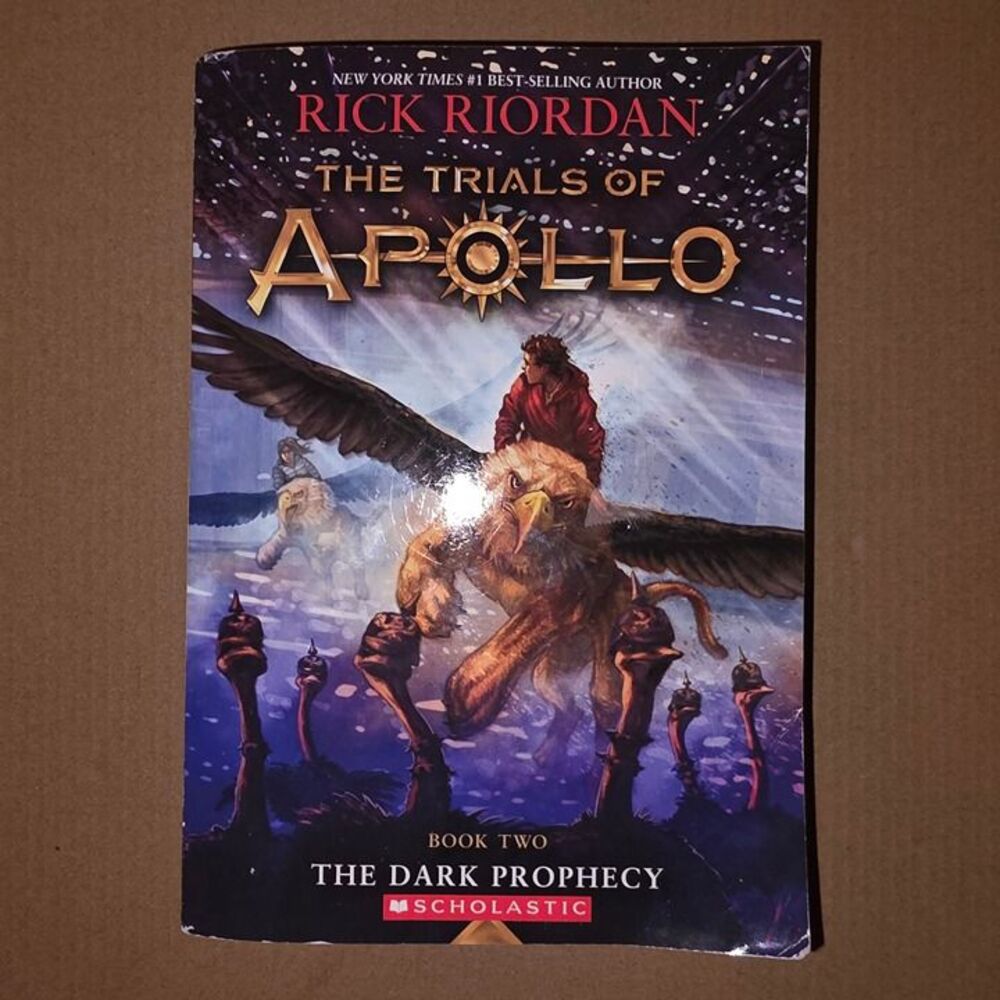 Rick Riordan The Trials of Apollo - Book Two The Dark Prophecy, PB 2018